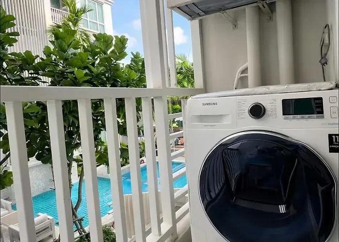 28m²/poolviewbalcony/fastwifi/kitchen/gym