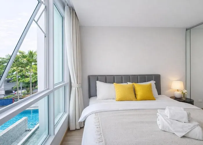 28m²/poolviewbalcony/fastwifi/kitchen/gym