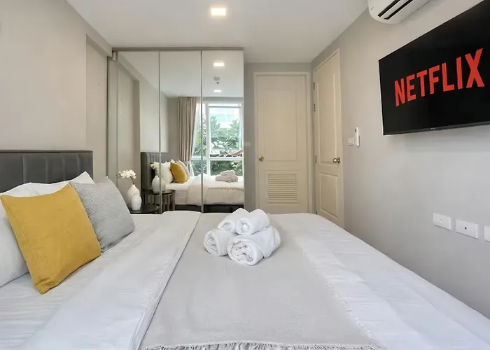 Apartment 28m²/poolviewbalcony/fastwifi/kitchen/gym Bangkok