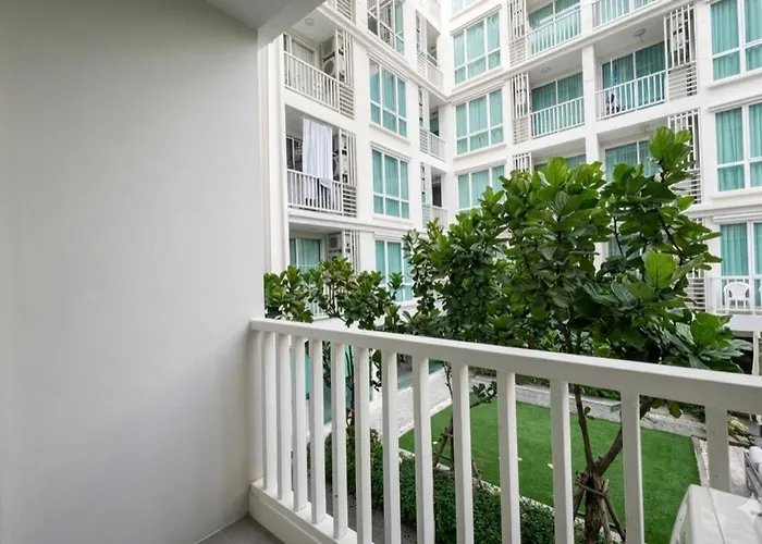 Apartment 28m²/poolviewbalcony/fastwifi/kitchen/gym Bangkok