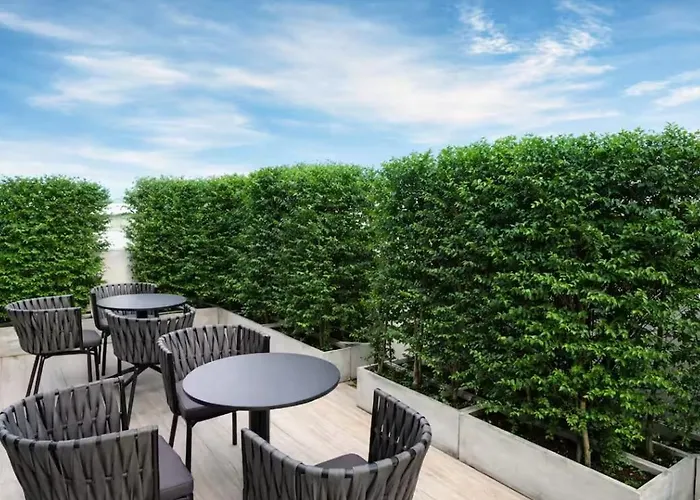 28m²/poolviewbalcony/fastwifi/kitchen/gym Apartment *