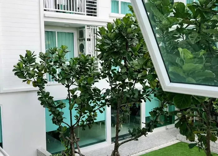 Apartment 28m²/poolviewbalcony/fastwifi/kitchen/gym